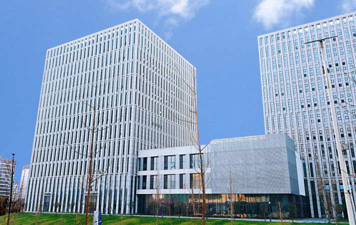 企业网站搭建与技术运维一体化解决方案设计要点